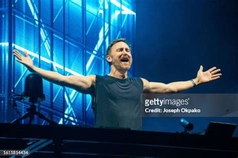 photo de david guetta|4,432 David Guetta Photos Stock Photos & High